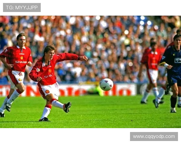 足球明星个人照片欣赏展现他们独特魅力与风采的精彩瞬间 足球明星个人照片欣赏展现他们独特魅力与风采的精彩瞬间